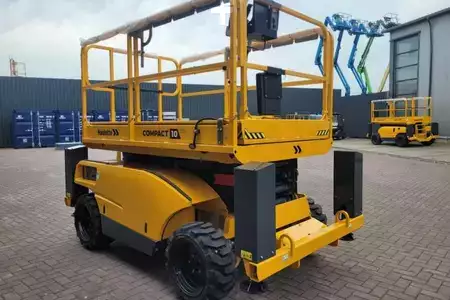 Nacelle à ciseaux 2026  Haulotte COMPACT 10DX Valid Inspection, *Guarantee! Diesel, (8)