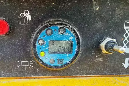 Nacelle à ciseaux 2016  Haulotte Compact 10N Electric, 10m Working Height, 230kg Ca (6)