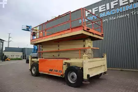 Podnośnik nożycowy 2008  JLG 210-25 Diesel, 4x4 Drive, 23m Working Height, 1000 (8)