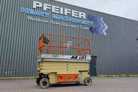 Podnośnik nożycowy 2011  JLG 3246ES Electric, 11.7m Working Height, 320kg Capac (1)