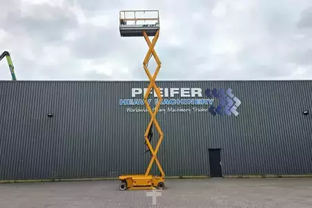 Podnośnik nożycowy 2011  JLG 3246ES Electric, 11.7m Working Height, 320kg Capac (3)