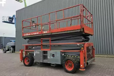 Podnośnik nożycowy 2013  Skyjack SJ9250RT Diesel, 4x4 Drive, 17.2m Working Height, (9)