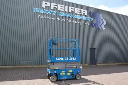 Saksinostimet 2014  Genie GS1932 Electric, Working Height 7.8 m, 227kg Capac (1)