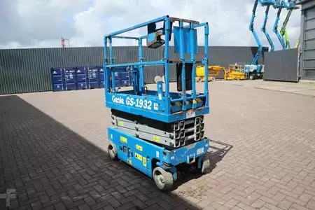 Saksinostimet 2014  Genie GS1932 Electric, Working Height 7.8 m, 227kg Capac (9)