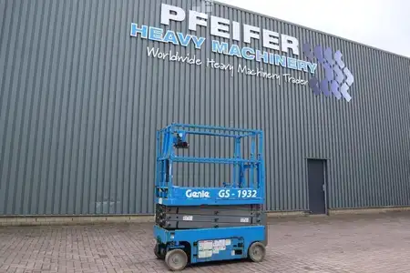Saksinostimet 2010  Genie GS1932 Electric, Working Height 7.8 m, 227kg Capac (1)