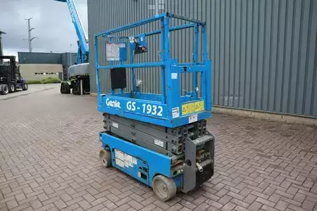 Saksinostimet 2010  Genie GS1932 Electric, Working Height 7.8 m, 227kg Capac (10)