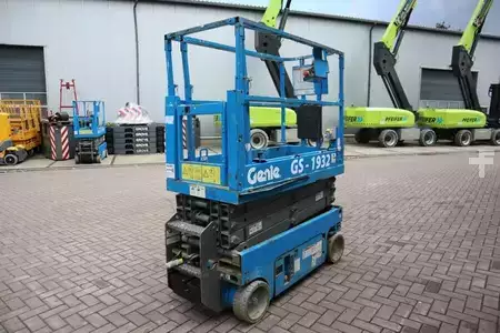 Saksinostimet 2010  Genie GS1932 Electric, Working Height 7.8 m, 227kg Capac (9)
