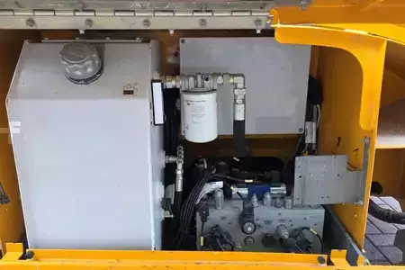 Ollós munka emelvény 2018  Haulotte Compact 12DX Diesel, 4x4 Drive, 12m Working Height (13)