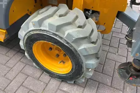 Ollós munka emelvény 2018  Haulotte Compact 12DX Diesel, 4x4 Drive, 12m Working Height (15)