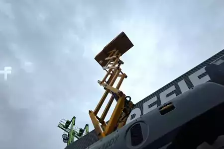 Ollós munka emelvény 2018  Haulotte Compact 12DX Diesel, 4x4 Drive, 12m Working Height (10)