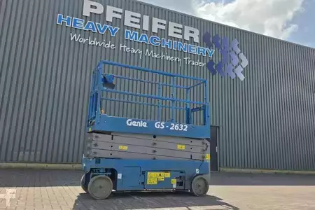 Scissors Lifts 2015  Genie GS2632 Electric, 10m Working Height, 227kg Capacit (1)