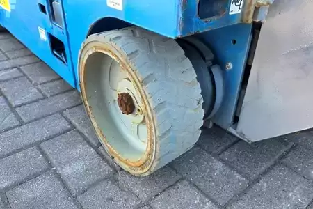 Piattaforme aeree a pantografo  Genie GS1932 Electric, Working Height 7.8 m, 227kg Capac (14)