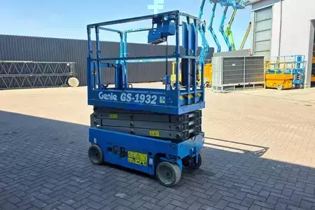 Piattaforme aeree a pantografo  Genie GS1932 Electric, Working Height 7.8 m, 227kg Capac (7)