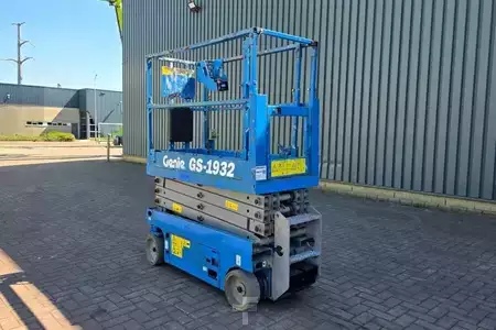 Piattaforme aeree a pantografo  Genie GS1932 Electric, Working Height 7.8 m, 227kg Capac (8)