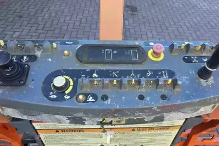 Piattaforme aeree articolate  JLG 1250AJP Diesel, 4x4x4 Drive, 40.1m Working Height, (4)