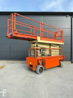 Scherenarbeitsbühne 2013  Holland-Lift N-165EL12 18,5m (2)