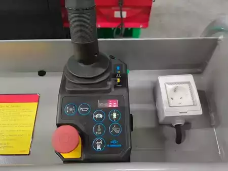 Piattaforme aeree a pantografo 2023  Hangcha HV110D (3)