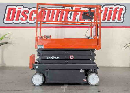 Scissor lift 2018  Skyjack SJIII-3219 (1)
