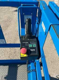 Scissor lift 2015  Genie GS4069DC (5)