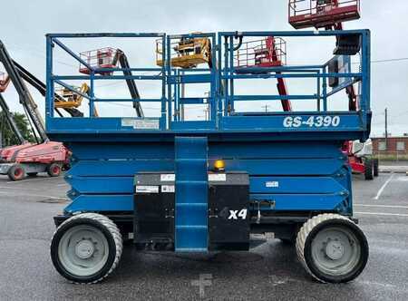 Plataforma Tijera 2015  Genie GS4390 (3)