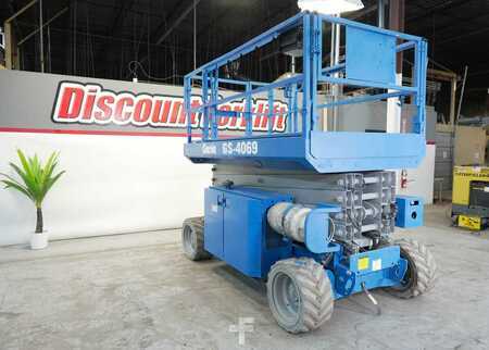 Scissor lift 2016  Genie GS-4069 RT (3)