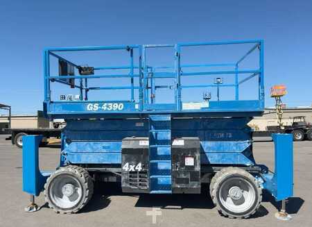 Plataforma Tijera 2016  Genie GS-4390 (1)