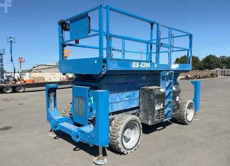 Plataforma Tijera 2016  Genie GS-4390 (3)