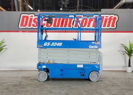Scissor lift 2016  Genie GS-3246 (1)
