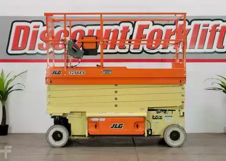Scissor lift 2018  JLG 3246ES (1)