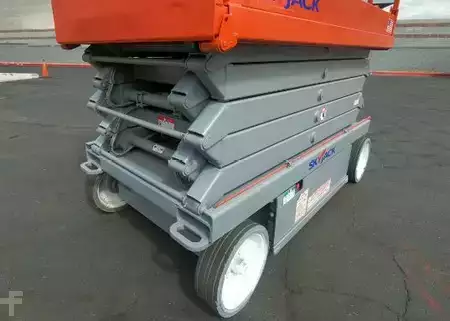 Scissor lift 2018  Skyjack SJIII 3226 (6)