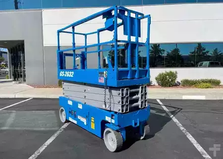 Plataforma de Tijera 2016  Genie GS-2632 (2)