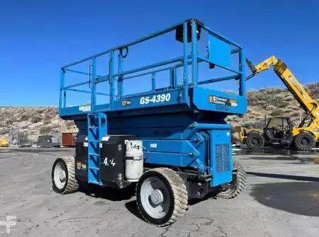 Scissor lift 2018  Genie GS-4390 (5)