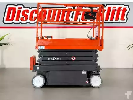 Scissor lift 2016  Skyjack SJIII 3219 (1)
