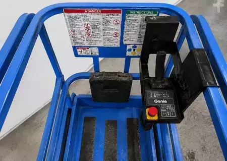 Scissor lift 2018  Genie GS-1930 (9)