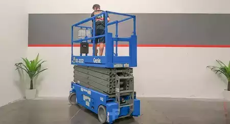 Scissor lift 2007  Genie GS-3232 (9)