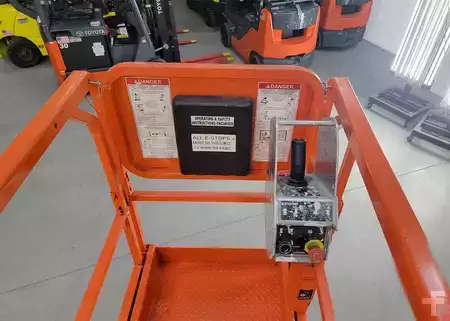 Scissor lift 2019  Snorkel S3226E (9)
