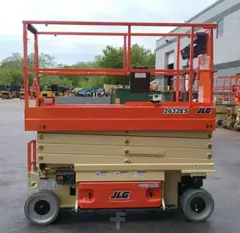 Plataforma de Tijera 2007  JLG 2630ES (2)