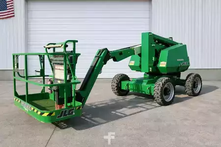 Articulating boom lift 2018  JLG 340AJ (1)