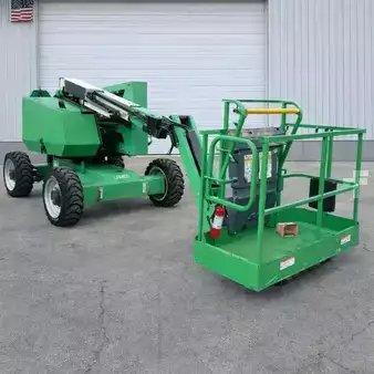 Articulating boom lift 2016  JLG 340AJ (1)