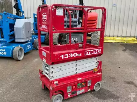 Towable Lift 2019  MEC 1330SE (1)