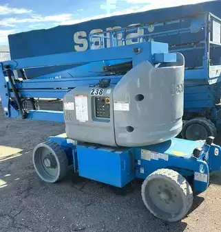 Plataforma Articulada 2020  Genie Z-40/23N RJ (2)