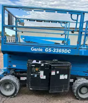 Towable Lift 2020  Genie GS-3369 DC (1)