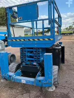Towable Lift 2020  Genie GS-3369 DC (2)