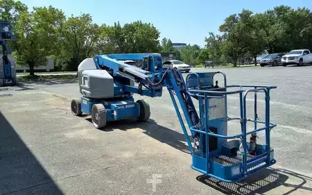 Plataforma Articulada 2015  Genie Z-40/23N RJ (1)
