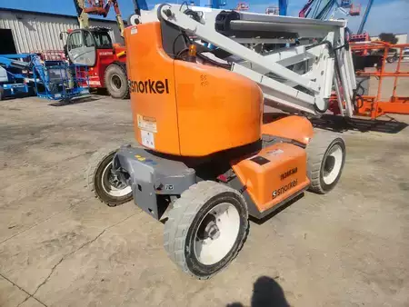 Plataforma Articulada 2018  Snorkel A46JE (5)