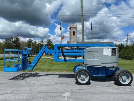 Articulating boom lift 2013  Genie Z45/25J (1)