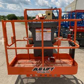 Plataforma Articulada 2015  JLG E450AJ (4)