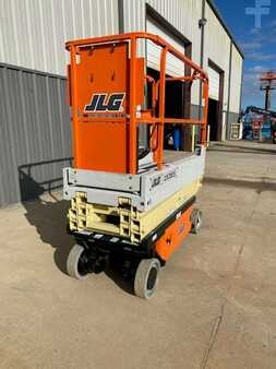 Plataforma remolcable 2023  JLG 1930ES (3)