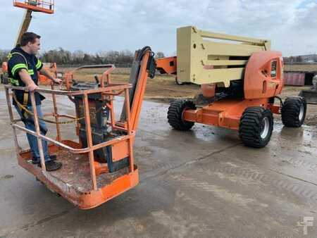 Plataforma Articulada 2014  JLG 450AJ SII (2)