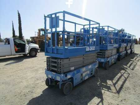 Plataforma remolcable 2015  Genie GS-2632 (3)